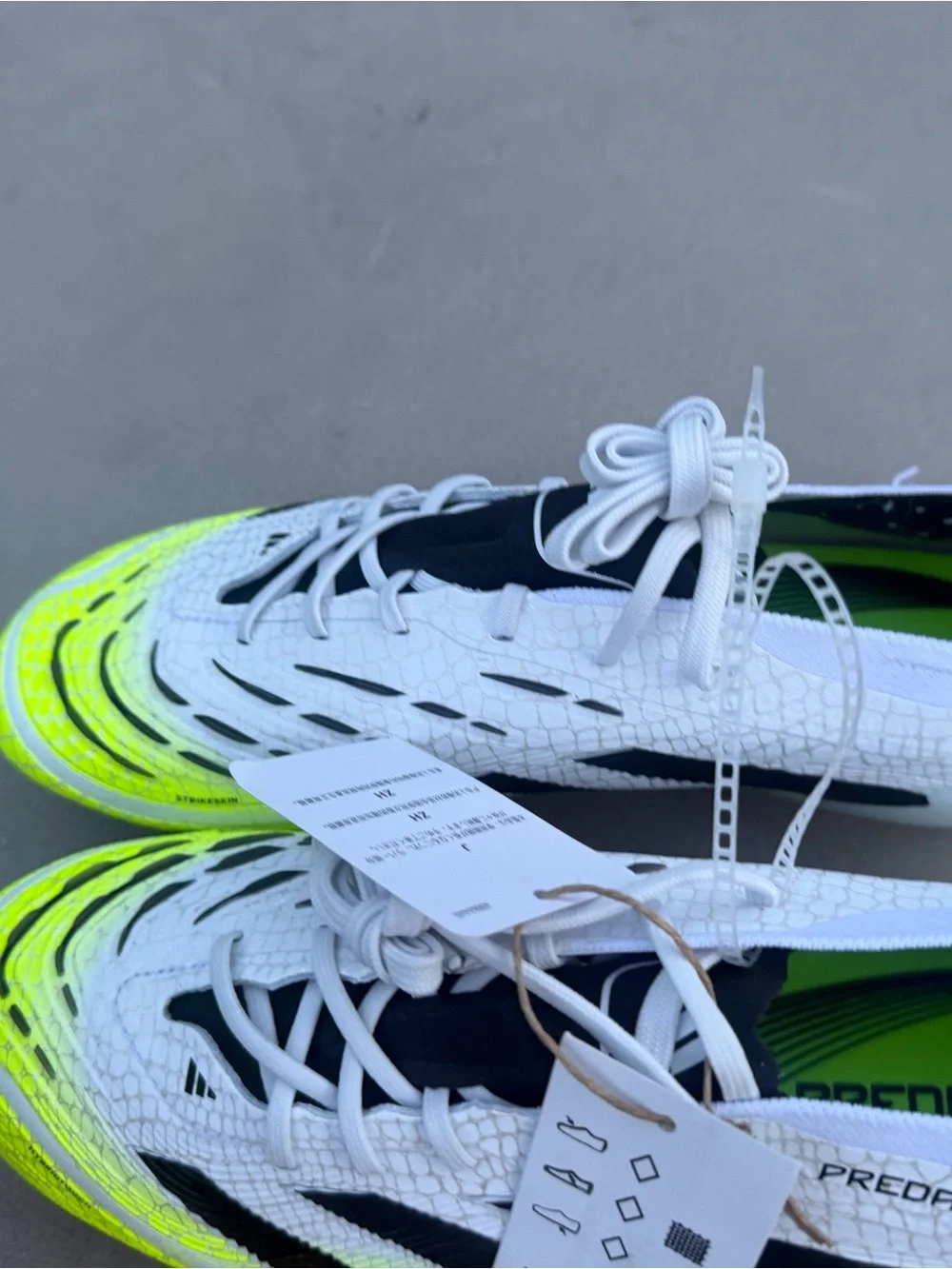 Adidas Predator Elite FG Soccer Cleats - sz 7 Mens / 8 Women’s